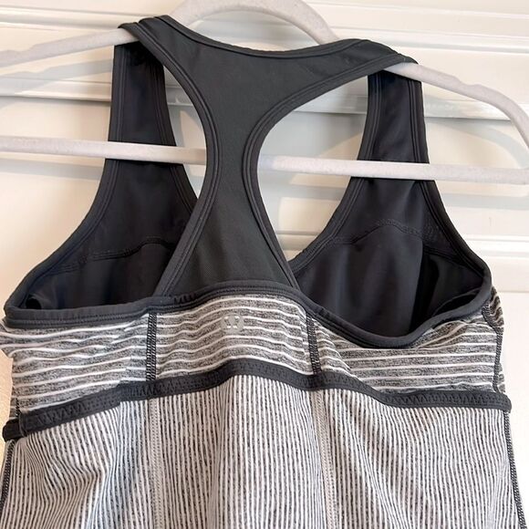Sz 8 Lululemon Push your Limits Racer Back Tank Internal Bra - Picture 5 of 6